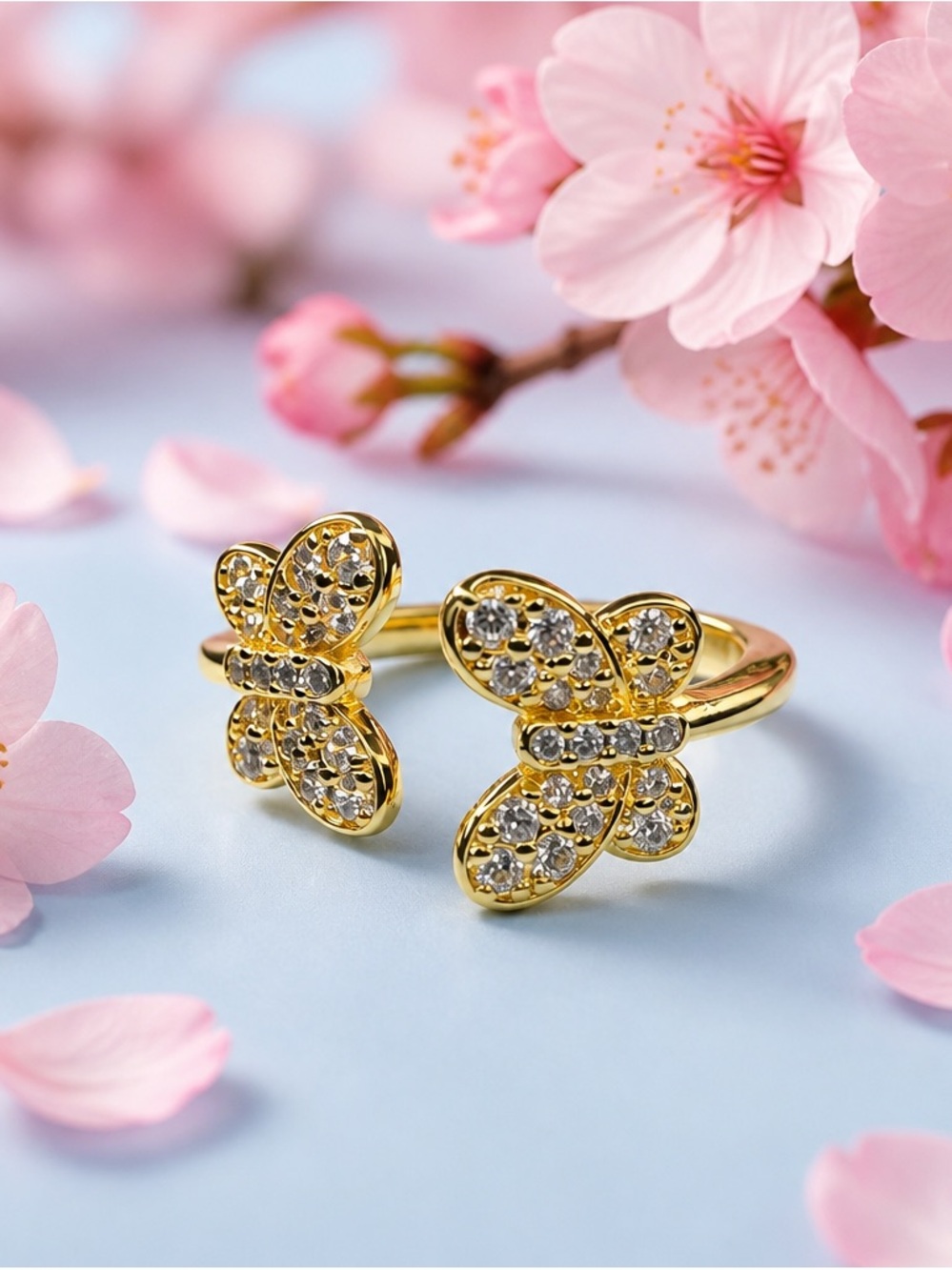 Pandora Gold Butterfly Crystal Open Ring new with out tag size 7